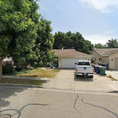 1120 Lampe St, Tulare, CA 93274