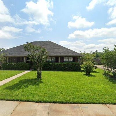 11341 Camelot Estates Dr, Gulfport, MS 39503