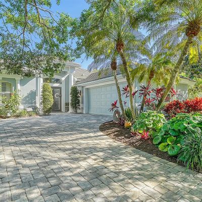 12 Bishops Court Rd, Osprey, FL 34229