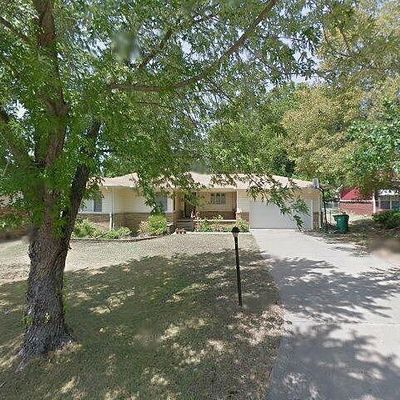 12 Edgemere Dr, Bristow, OK 74010