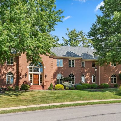 10500 Olde Villa Dr, Gibsonia, PA 15044