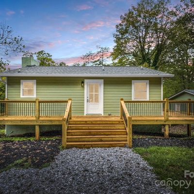 106 Bob White Rd, Lake Lure, NC 28746