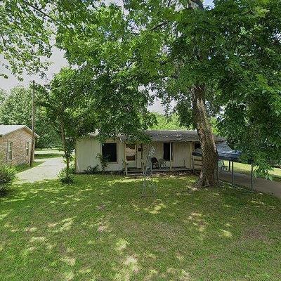 106 S Cedar St, Savoy, TX 75479