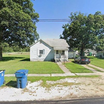 106 W Sheridan St, Watseka, IL 60970