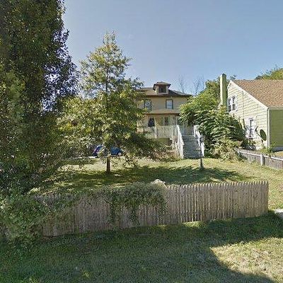 107 Oakridge St, Norwich, CT 06360