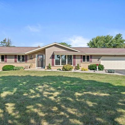 10944 W Oakwood Rd, Franklin, WI 53132