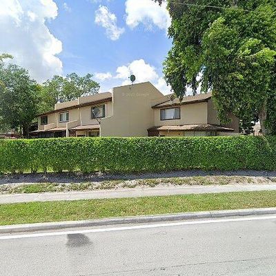 1105 Hampton Blvd, North Lauderdale, FL 33068