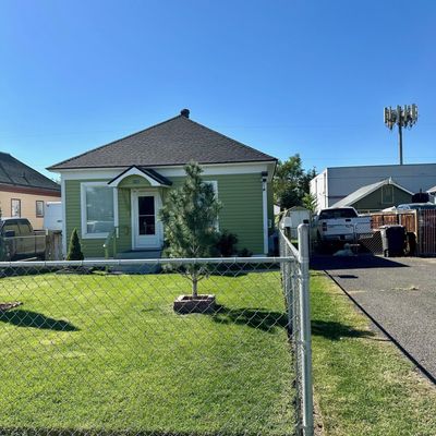 1108 S 10 Th Ave, Yakima, WA 98902