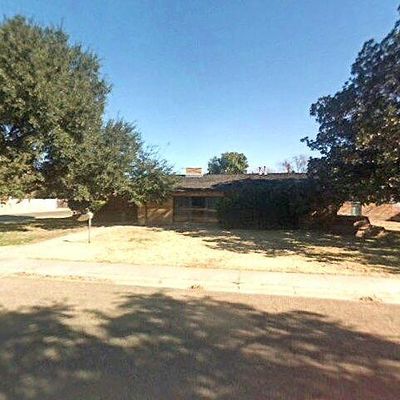 1108 S Calvin Ave, Monahans, TX 79756