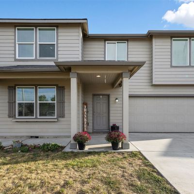 1327 E Polk Ct, Moses Lake, WA 98837