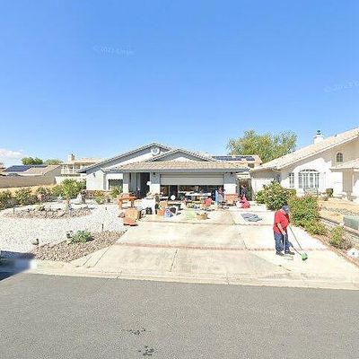 13465 Sea Gull Dr, Victorville, CA 92395