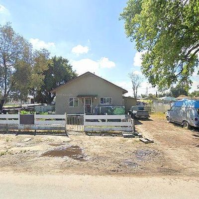 13813 6 Th St, Armona, CA 93202