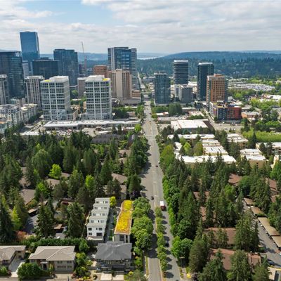 1400 Bellevue Way Ne, Bellevue, WA 98004