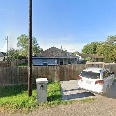 1411 20 Th St, Palmview, TX 78572