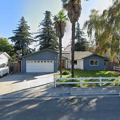 1422 Ridgecrest Dr, Manteca, CA 95336