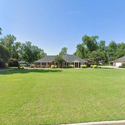 124 Winchester Dr, Leesburg, GA 31763