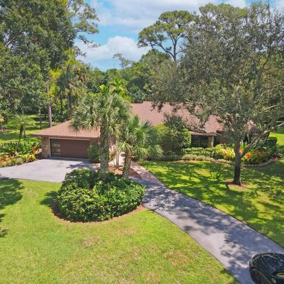 12488 Pineacre Ln, Wellington, FL 33414