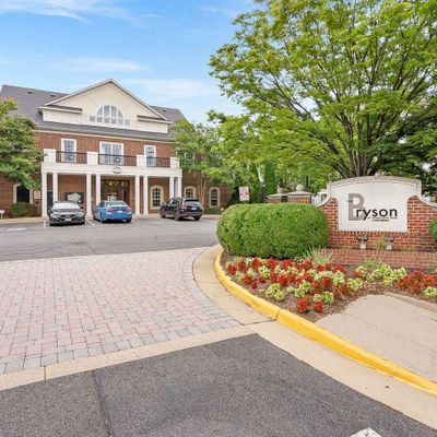 12953 Centre Park Cir #318, Herndon, VA 20171