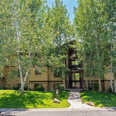 1600 Pinebrook Blvd #C2, Park City, UT 84098