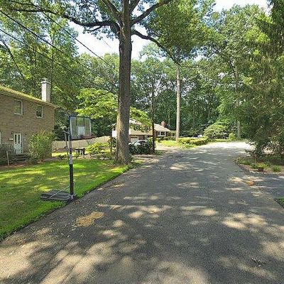 17 Evergreen St, Woodcliff Lake, NJ 07677