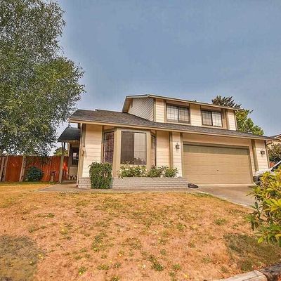 1700 Potomac Ct, Crescent City, CA 95531