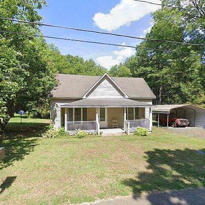 1703 Watkins St, Ramseur, NC 27316