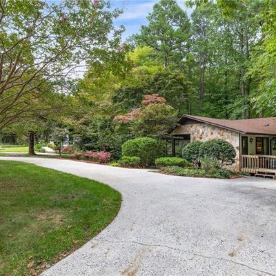 1704 Bearhollow Rd, Greensboro, NC 27410