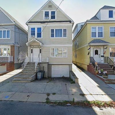 172 W 31 St St, Bayonne, NJ 07002