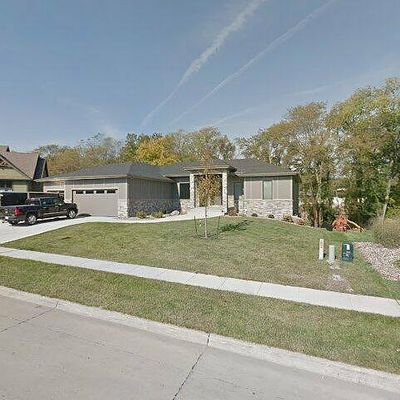 145 Hidden Meadow Dr, Waukee, IA 50263