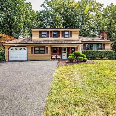 15 Dobson Rd, East Brunswick, NJ 08816