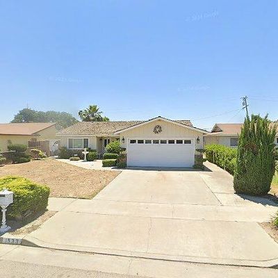 1533 E Birch Ave, Tulare, CA 93274