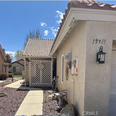 19011 Primrose Ln, Apple Valley, CA 92308