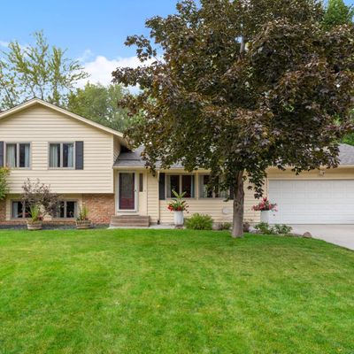 1910 E 115 Th St, Burnsville, MN 55337