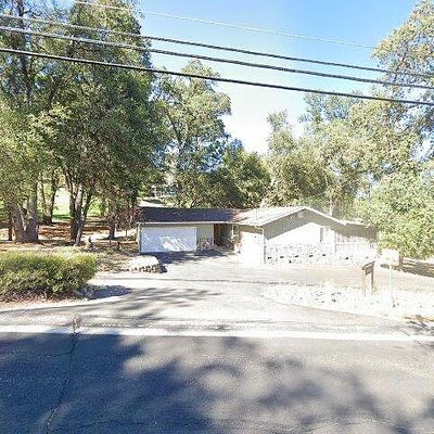 19155 Ferretti Rd, Groveland, CA 95321