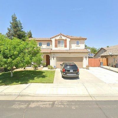 1977 Antonio Ave, Clovis, CA 93611