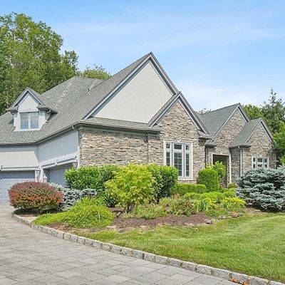 2 Holly Mews, Berkeley Heights, NJ 07922