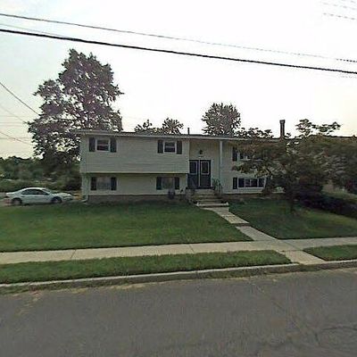 20 Frederick Pl, Old Bridge, NJ 08857