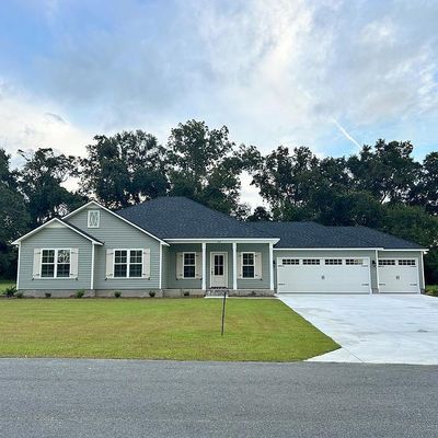 20 Lancer Lane, Ray City, GA 31645