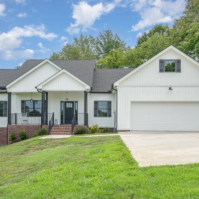 2019 Old County House Rd, White Bluff, TN 37187