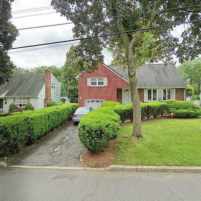 202 Voorhees St, Teaneck, NJ 07666