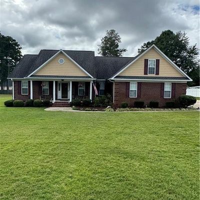 203 Corgy Ln, Raeford, NC 28376