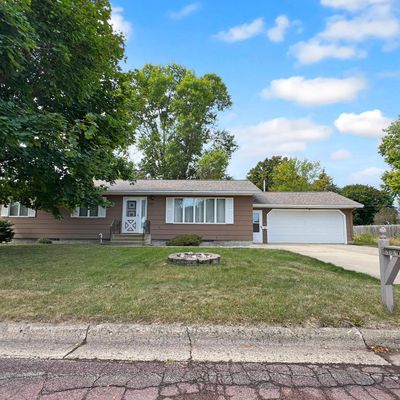 207 Lynn St, Sherburn, MN 56171