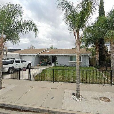 17717 Athol St, Fontana, CA 92335