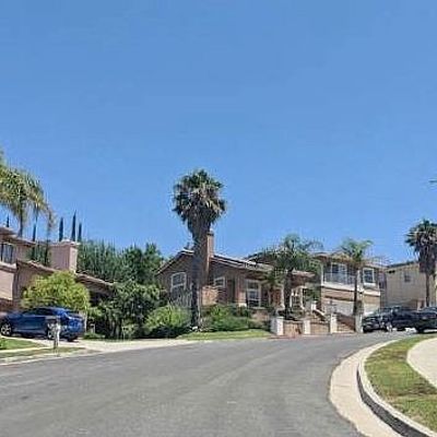 17827 Sidwell St, Granada Hills, CA 91344