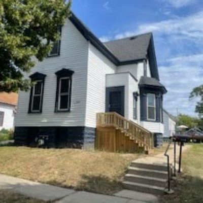 2222 N Hubbard St, Milwaukee, WI 53212