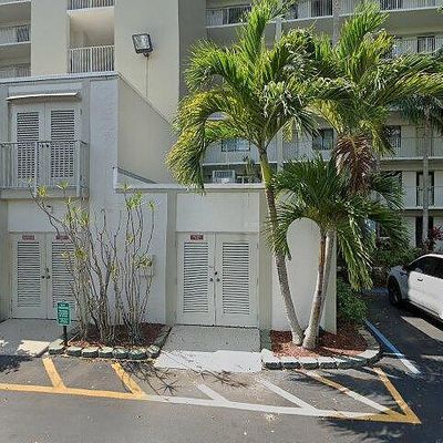 2240 N Cypress Bend Dr #603, Pompano Beach, FL 33069