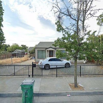 2252 E Fremont St, Stockton, CA 95205