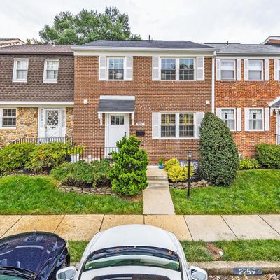 2257 Wheystone St, Vienna, VA 22182