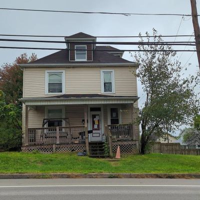 228 E Main St, Mount Pleasant, PA 15666