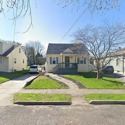 228 W Park Ave, Maple Shade, NJ 08052